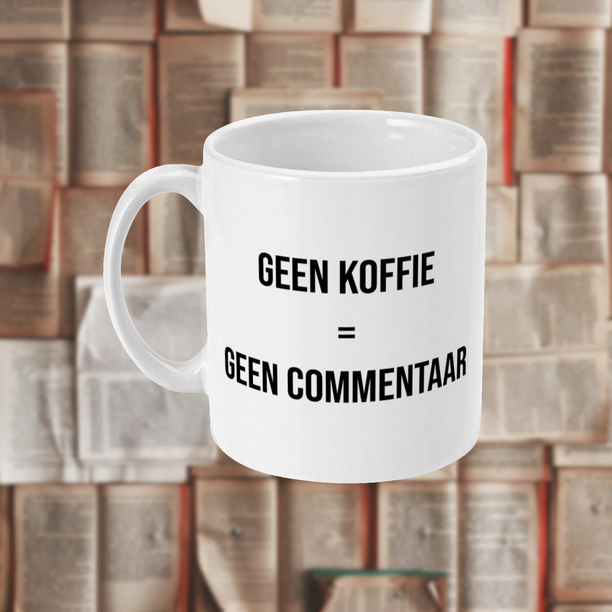 Origineel koffiecadeau met grappige tekst, verpakt en klaar om te geven.