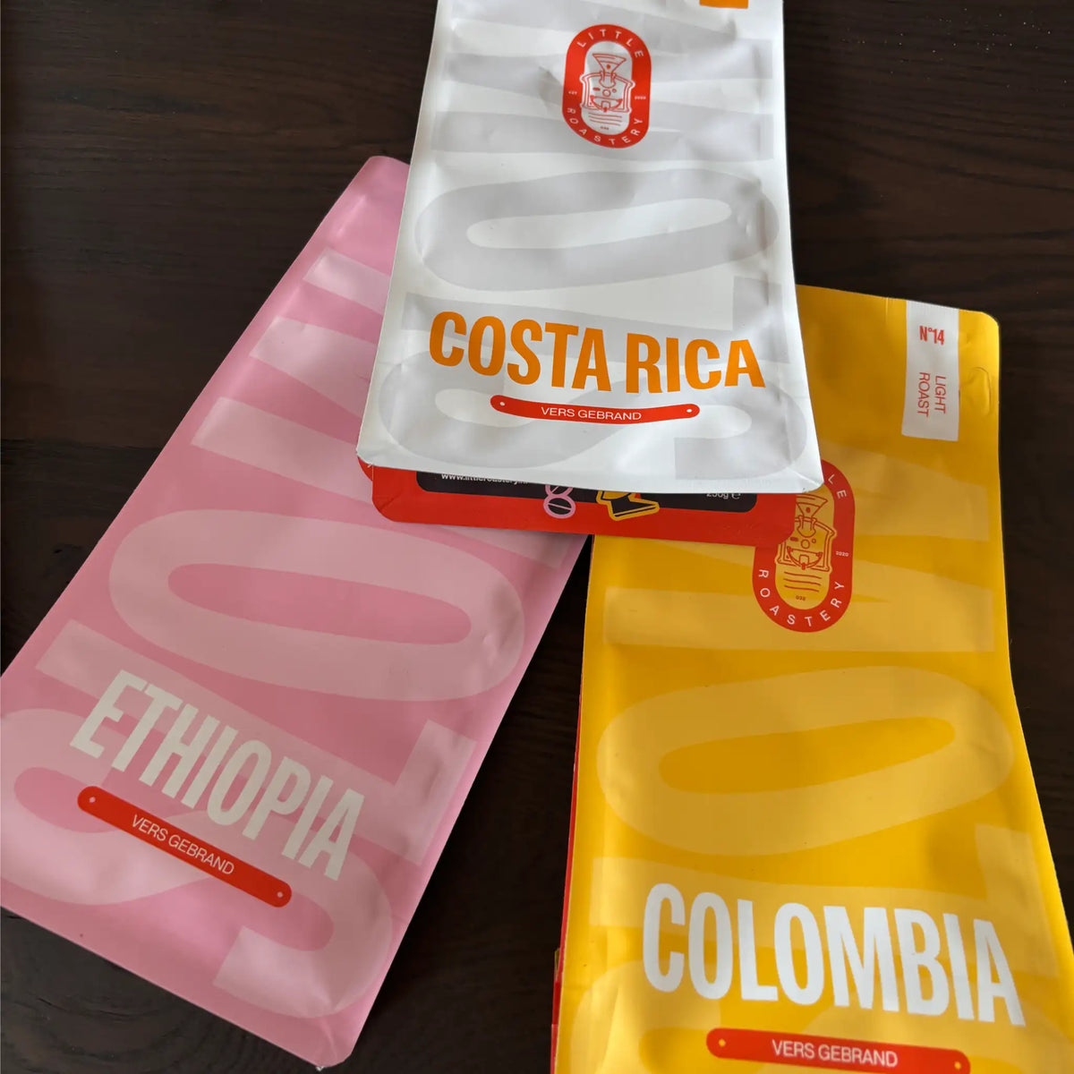 Single origin koffiebonen uit Ethiopië Costa Rica en Colombia tijdens barista-workshop over weinig crema en espressoblend keuze