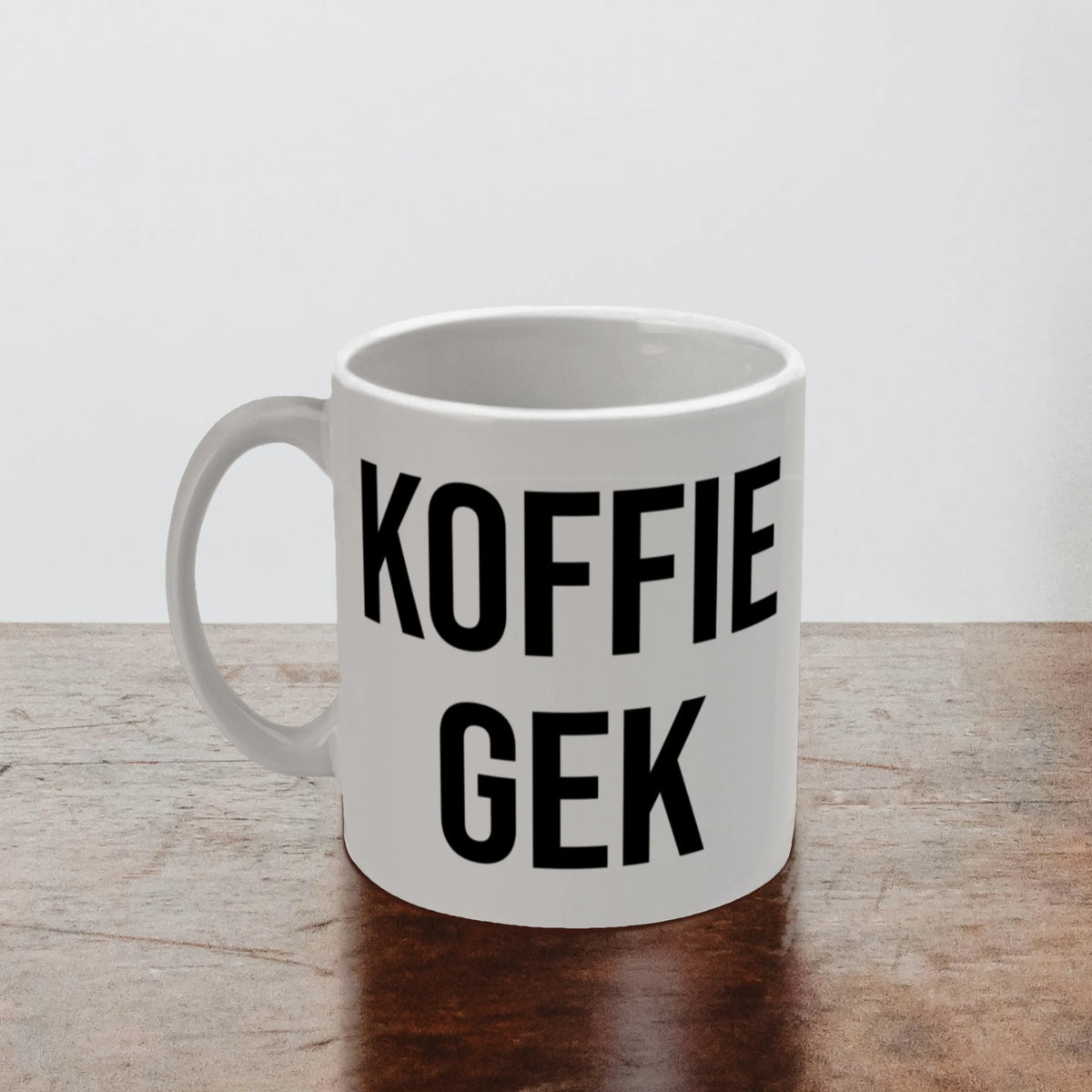 Koffiemok met premium keramische afwerking en duurzame bedrukking.