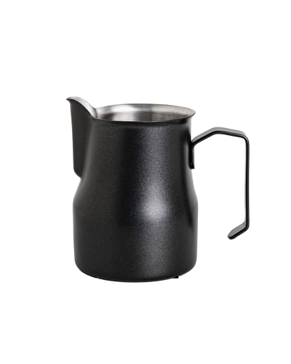 Zwarte Italiaanse melkkan 500 ml met RVS binnenkant en handvat